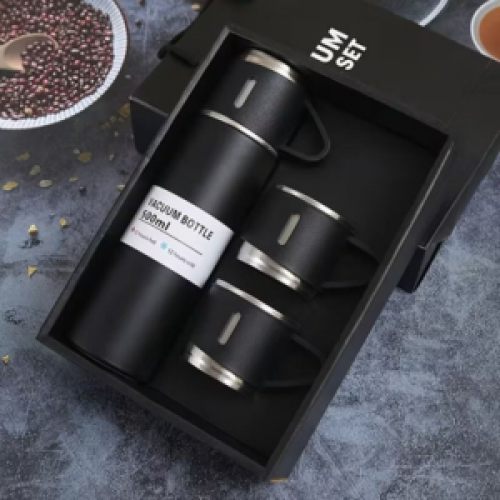 TERMO CON  SU TAZA